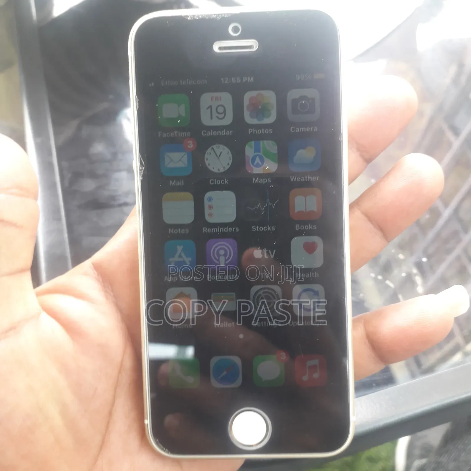 Apple iPhone SE 64 GB Silver