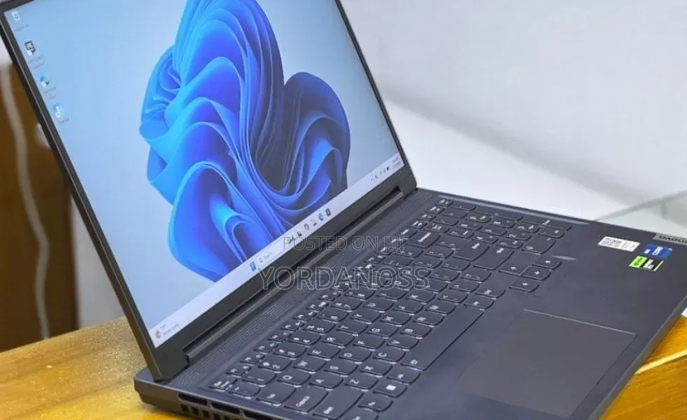 New Laptop Lenovo Legion 5 16GB Intel Core i7 SSD 512GB