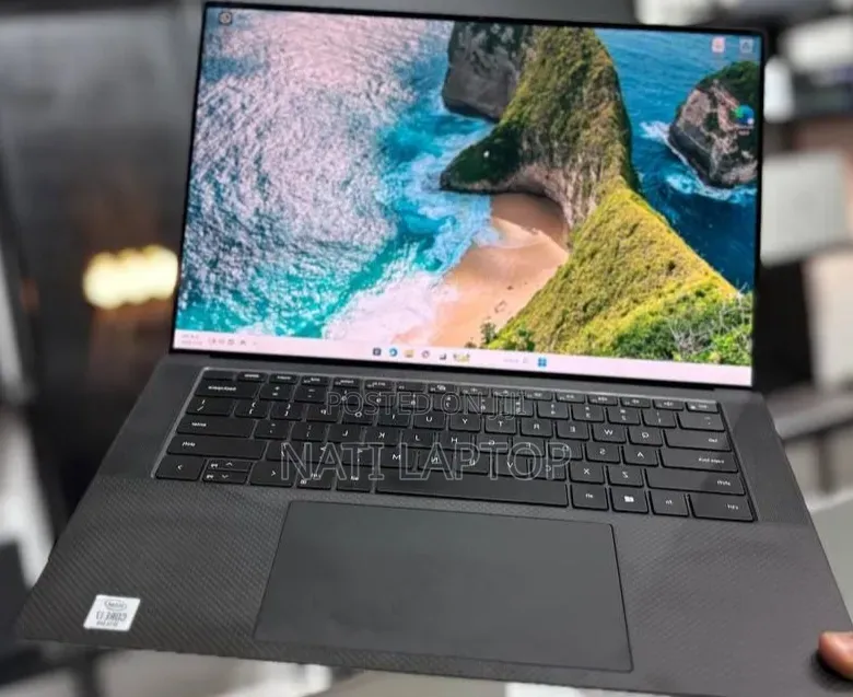 New Laptop Dell Precision 5550 16GB Intel Core i7 SSD 512GB