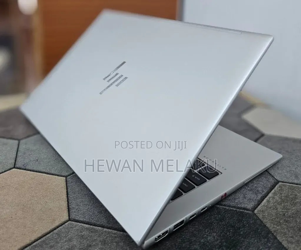 New Laptop HP EliteBook 845 G10 16GB AMD Ryzen 5 SSD 512GB