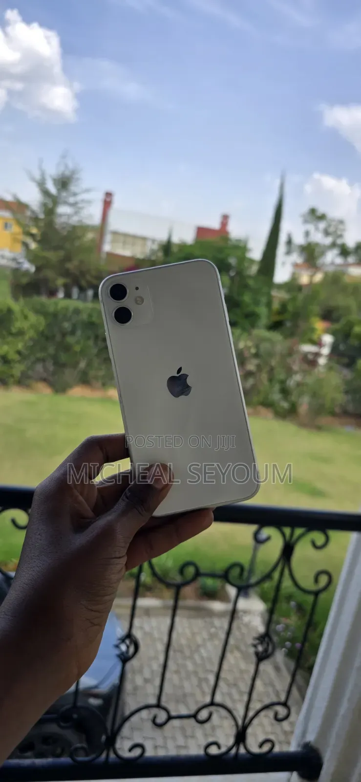 New Apple iPhone 11 128 GB White