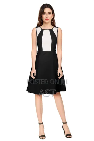 Illi London Knee Long Dress