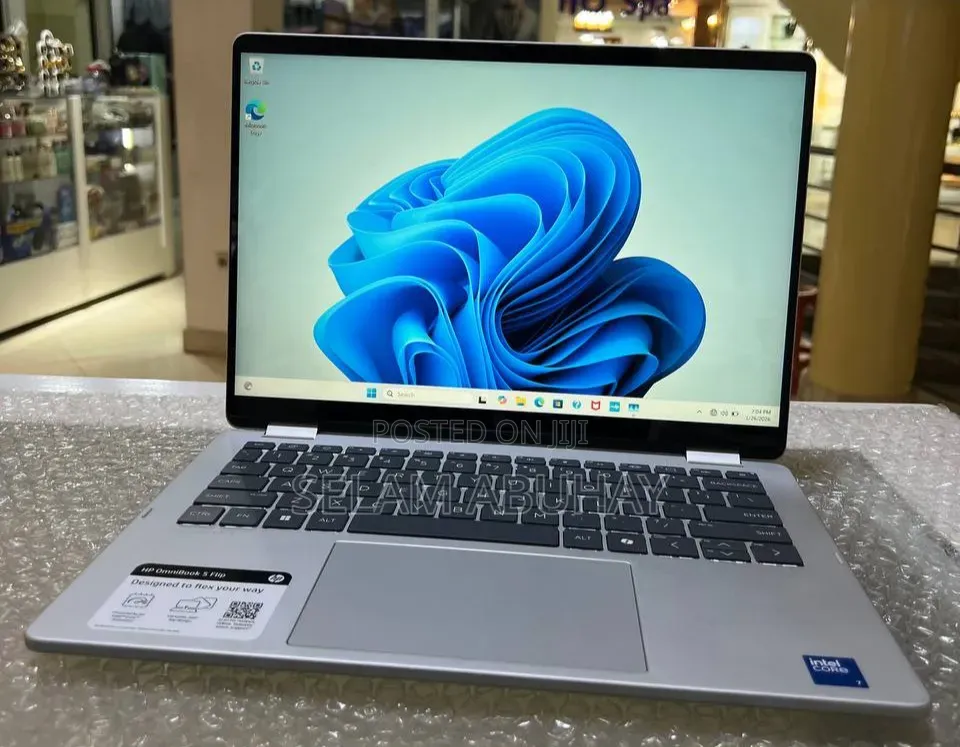 New Laptop HP OmniBook 7 14" 16GB Intel Core i7 SSD 512GB