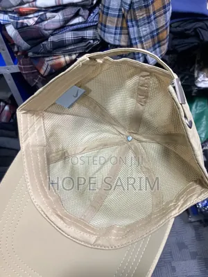 Nike Mini Metallic Cap: