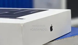 New Laptop Apple MacBook Pro 2025 M5 24GB Apple M5 Pro SSD 2T