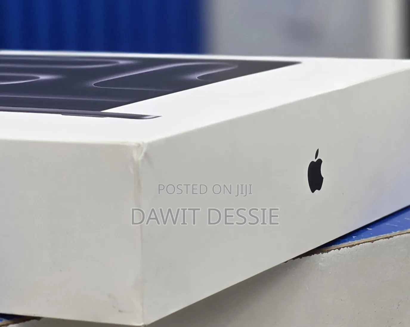 New Laptop Apple MacBook Pro 2025 M5 24GB Apple M5 Pro SSD 1T