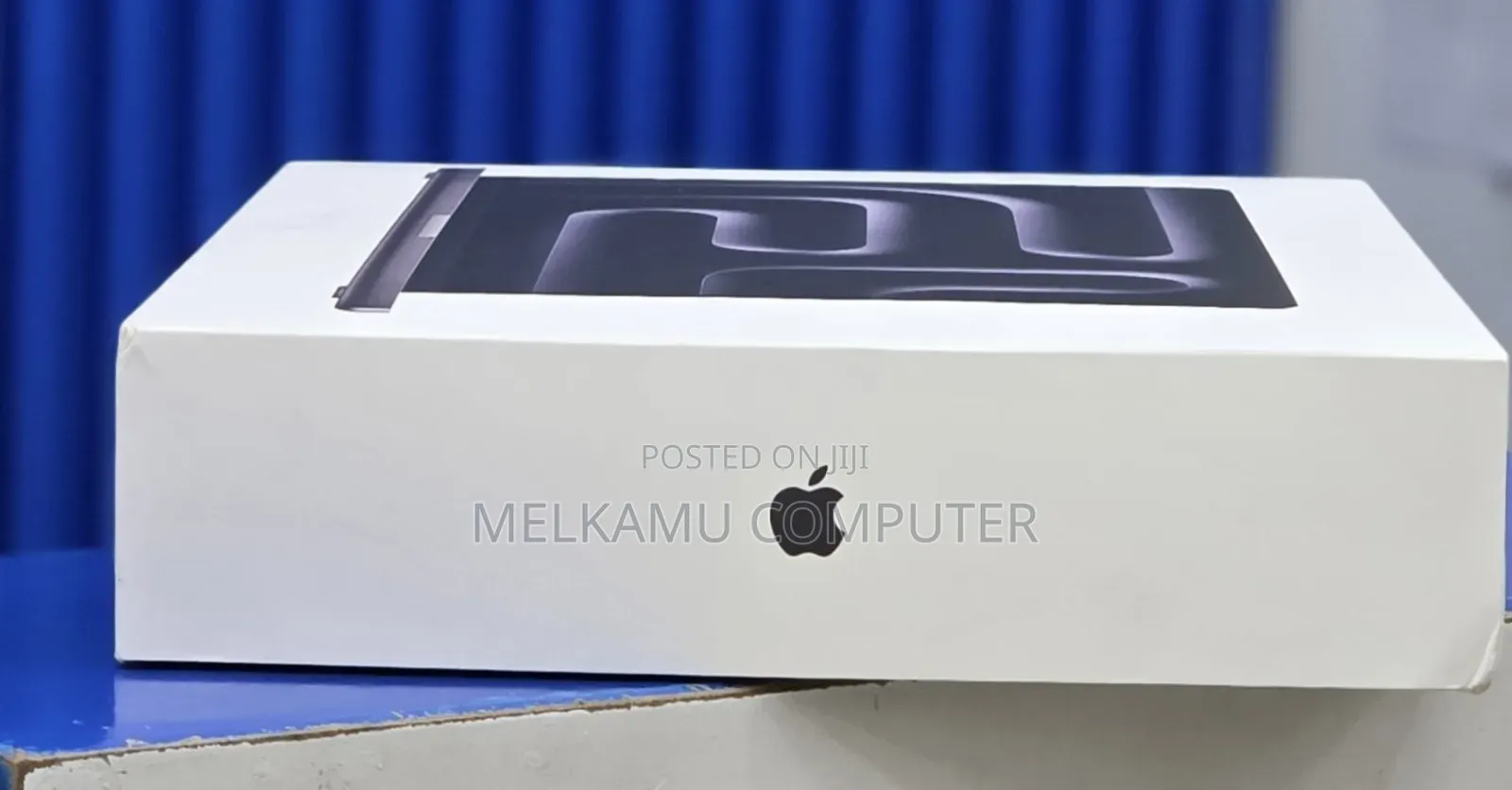 New Laptop Apple MacBook Pro 2025 M5 24GB Apple M5 SSD 1T