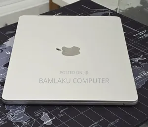 New Laptop Apple MacBook Air 2022 M2 16GB Apple M2 SSD 512GB