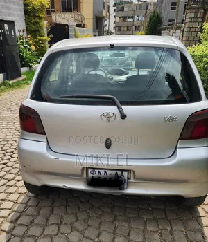 Toyota Vitz 1.0 FWD 5dr 2001 Silver