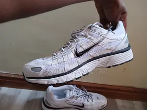 Brand New አዲስ የናይኪ ፒ-6000 ጫማ