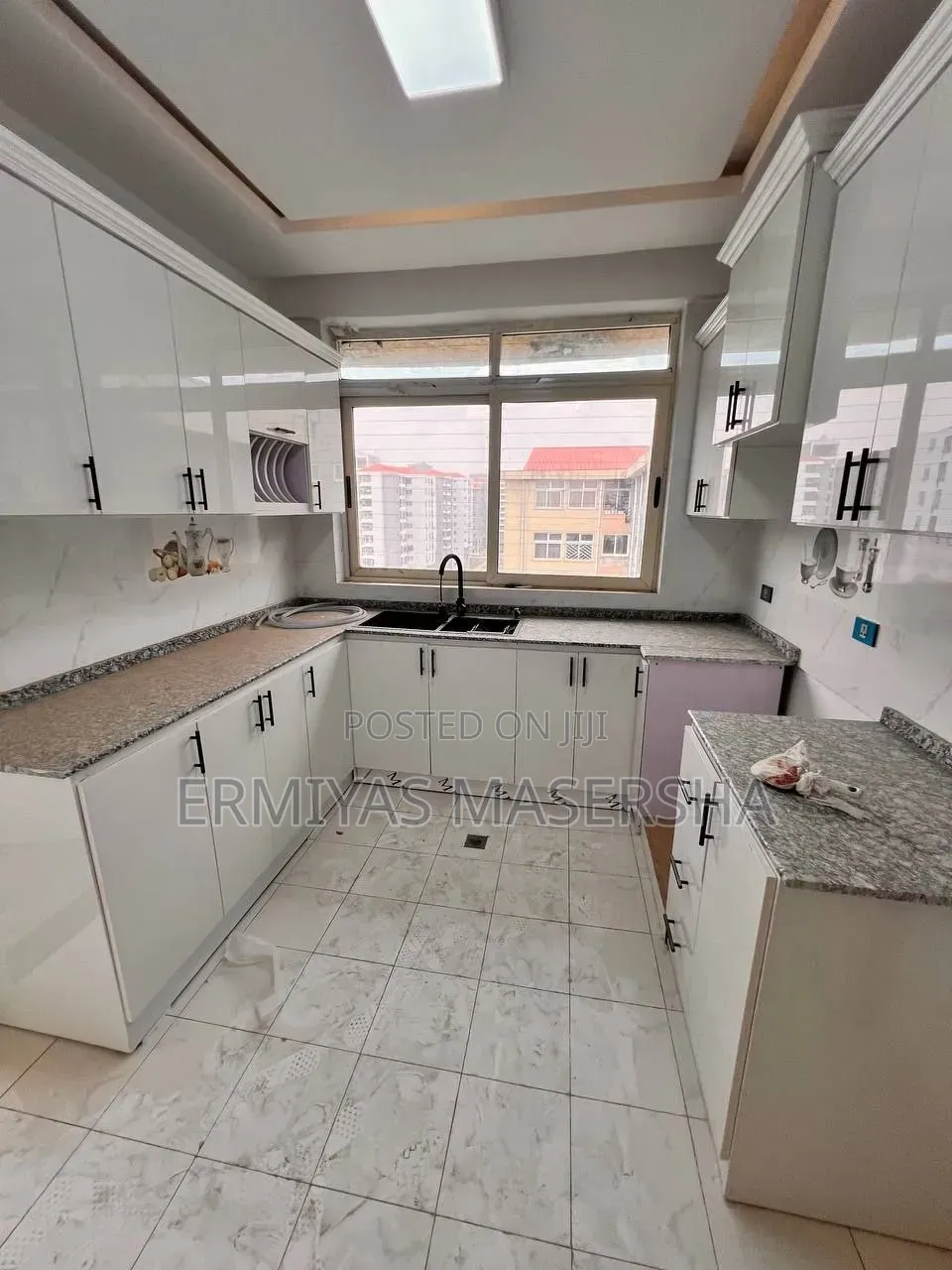 Furnished 3bdrm Condo in Yeka for sale