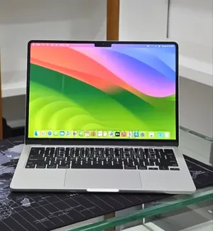 New Laptop Apple MacBook 16GB Apple M2 SSD 512GB