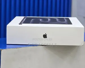 New Laptop Apple MacBook 24GB SSD 1T