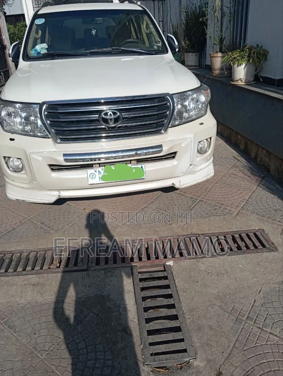 Toyota Land Cruiser 2012
