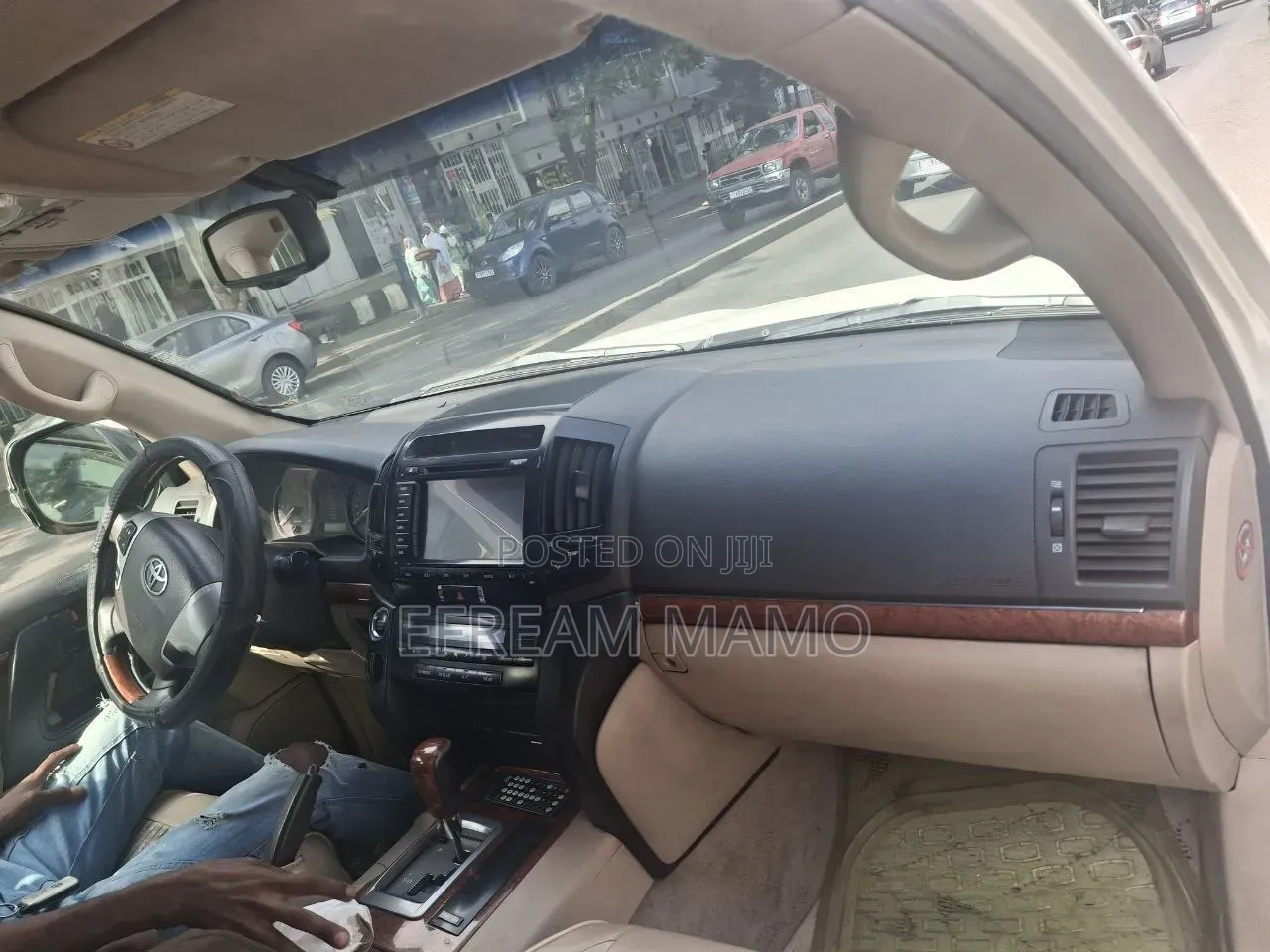 Toyota Land Cruiser 2012