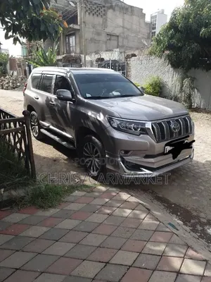 Toyota Land Cruiser Prado 2018 Gold