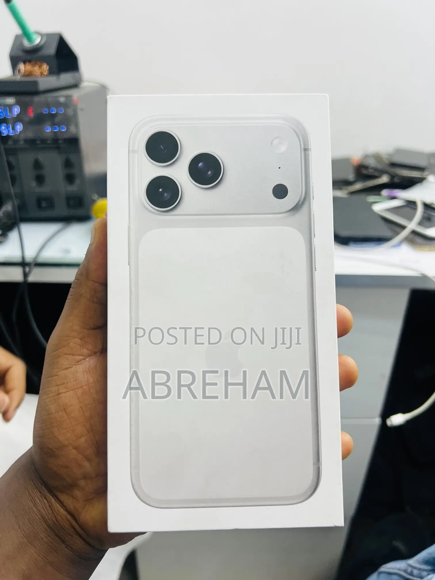 New Apple iPhone 17 Pro Max 256 GB Silver