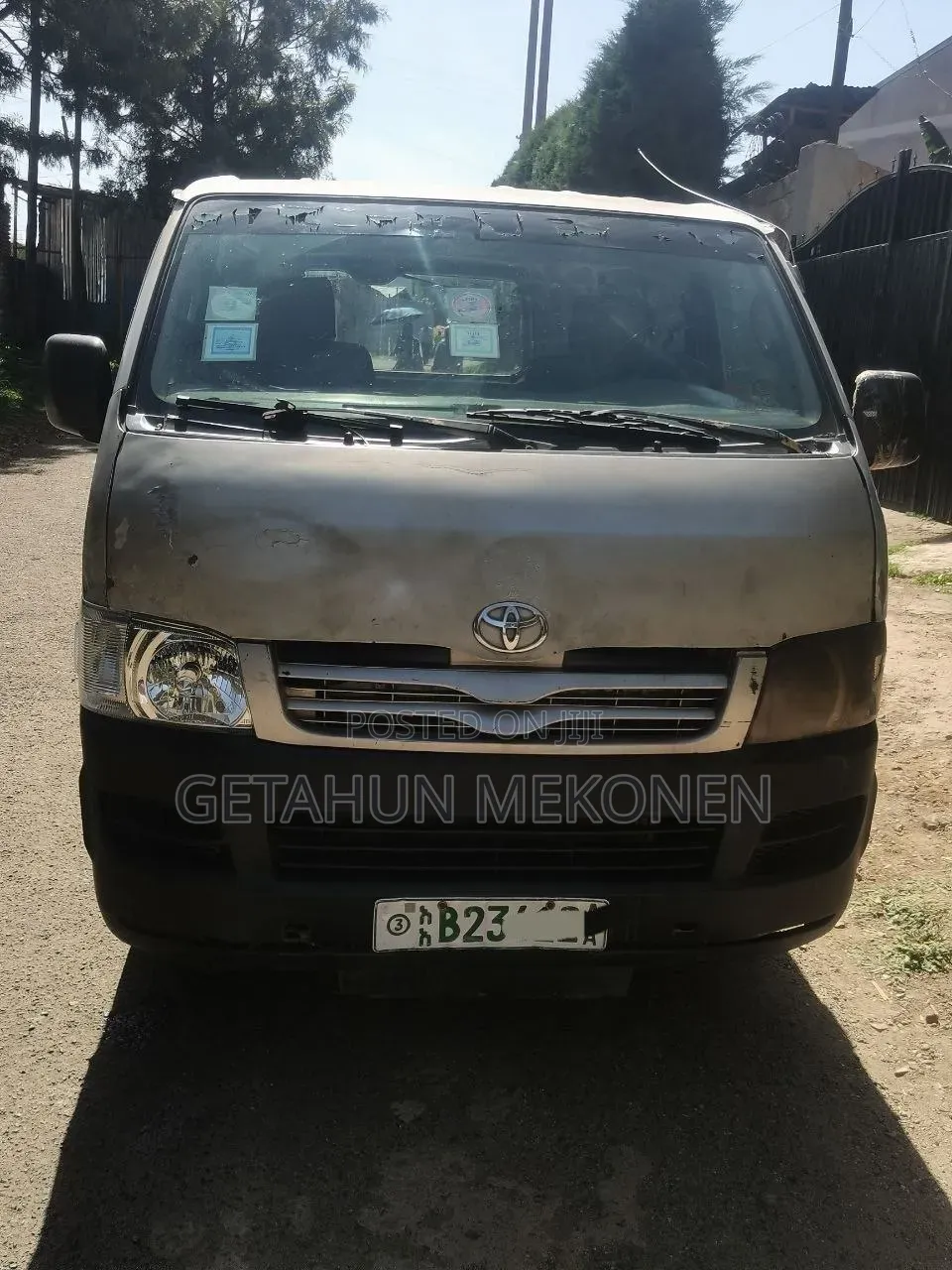 Toyota HiAce 220 2007 Silver