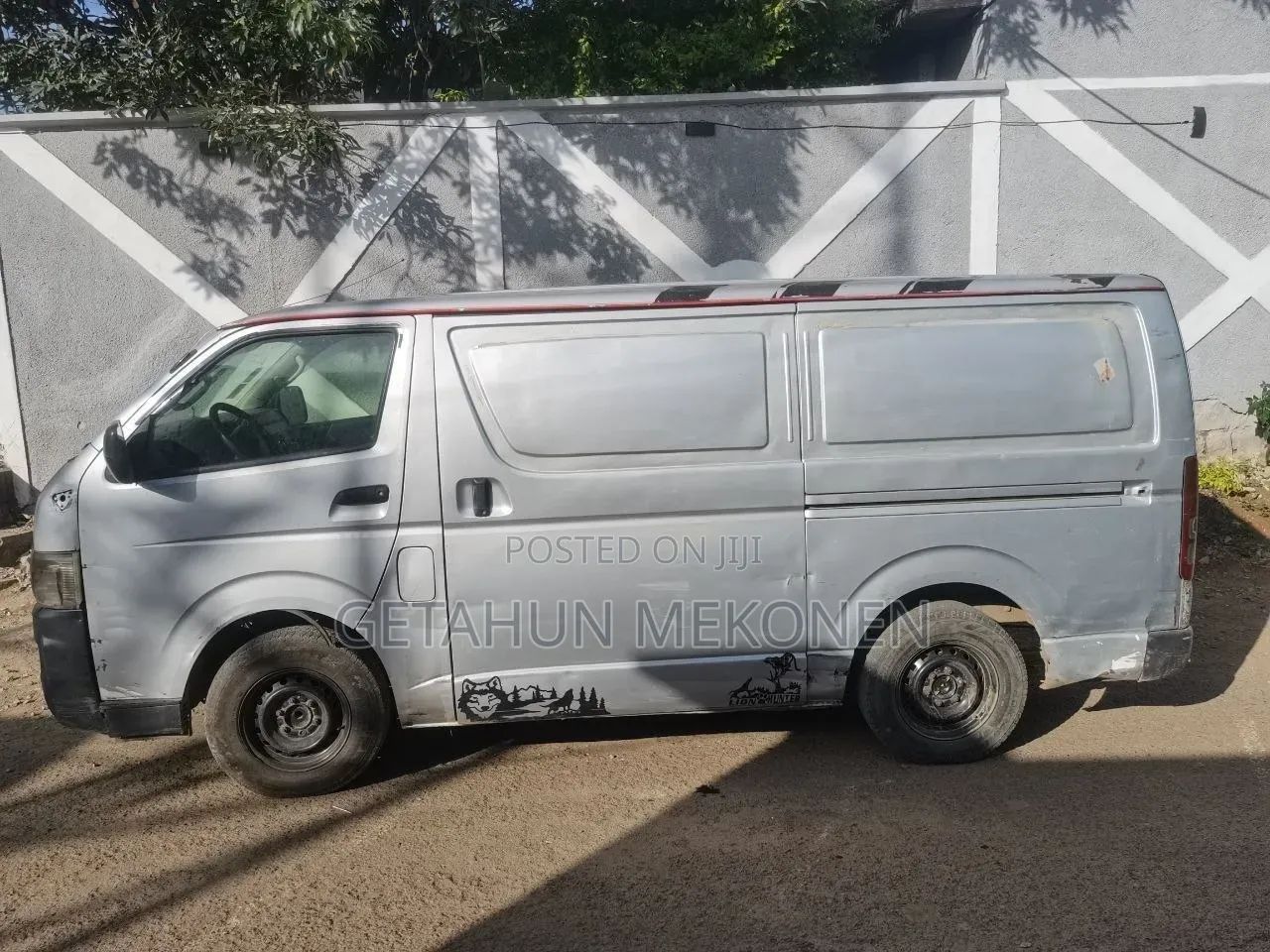 Toyota HiAce 220 2007 Silver
