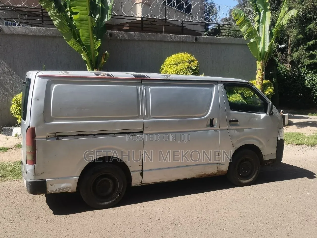 Toyota HiAce 220 2007 Silver