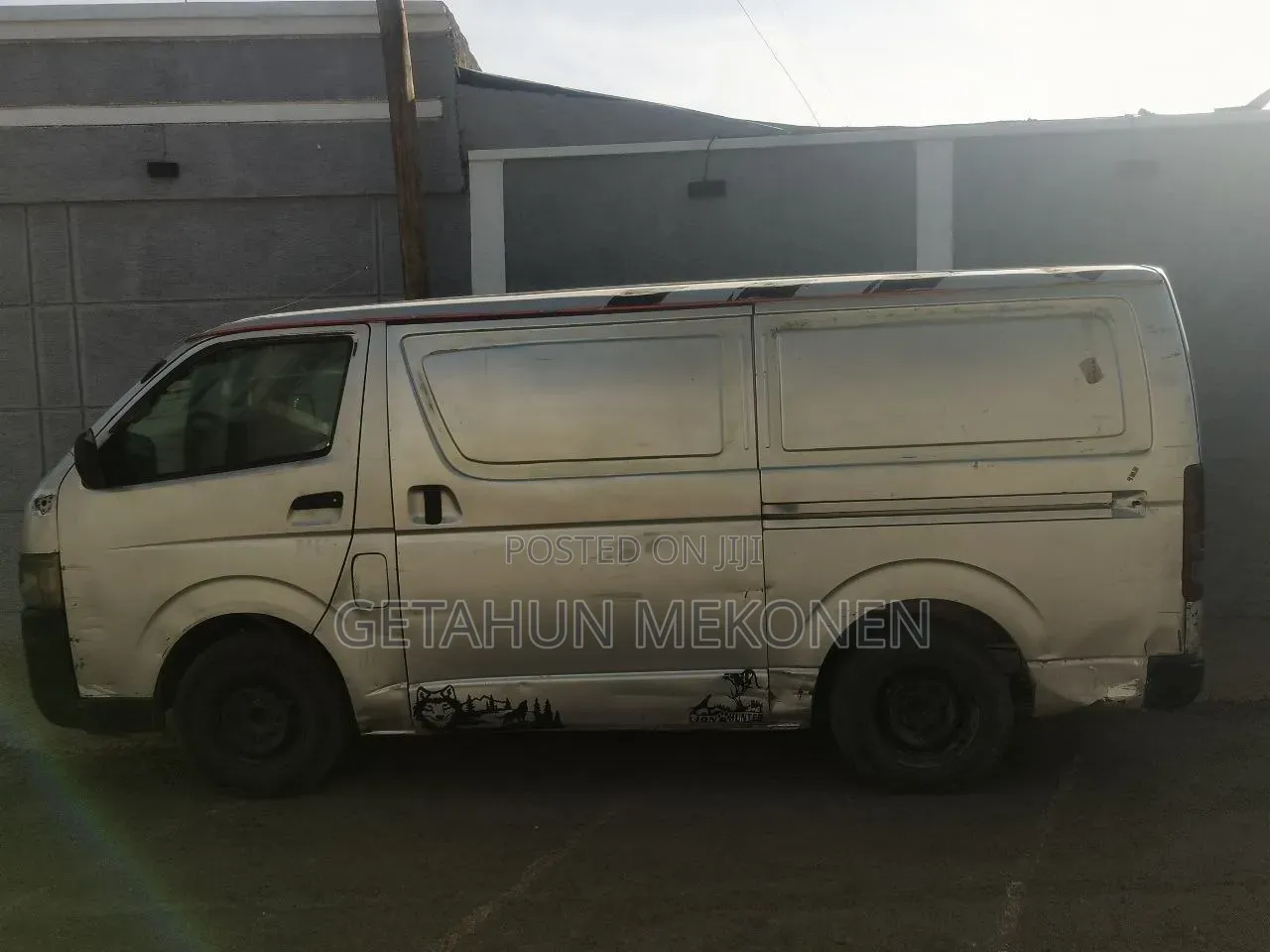 Toyota HiAce 220 2007 Silver