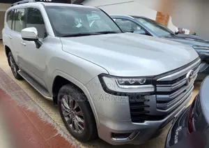 New Toyota Land Cruiser 2023 Silver