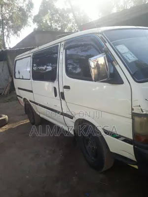 Minibus for Rent የሚከራይ 5l ሚኒባስ