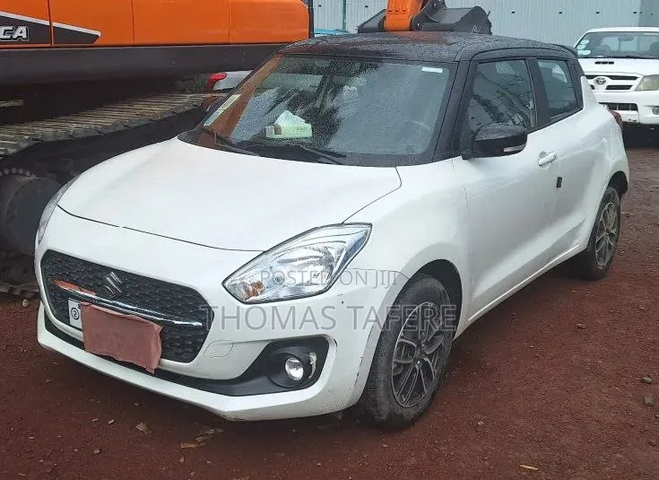 Suzuki Swift 2022 White