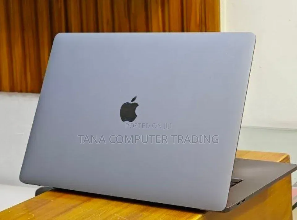 New Laptop Apple MacBook Pro 2018 32GB Intel Core i9 SSD 2T