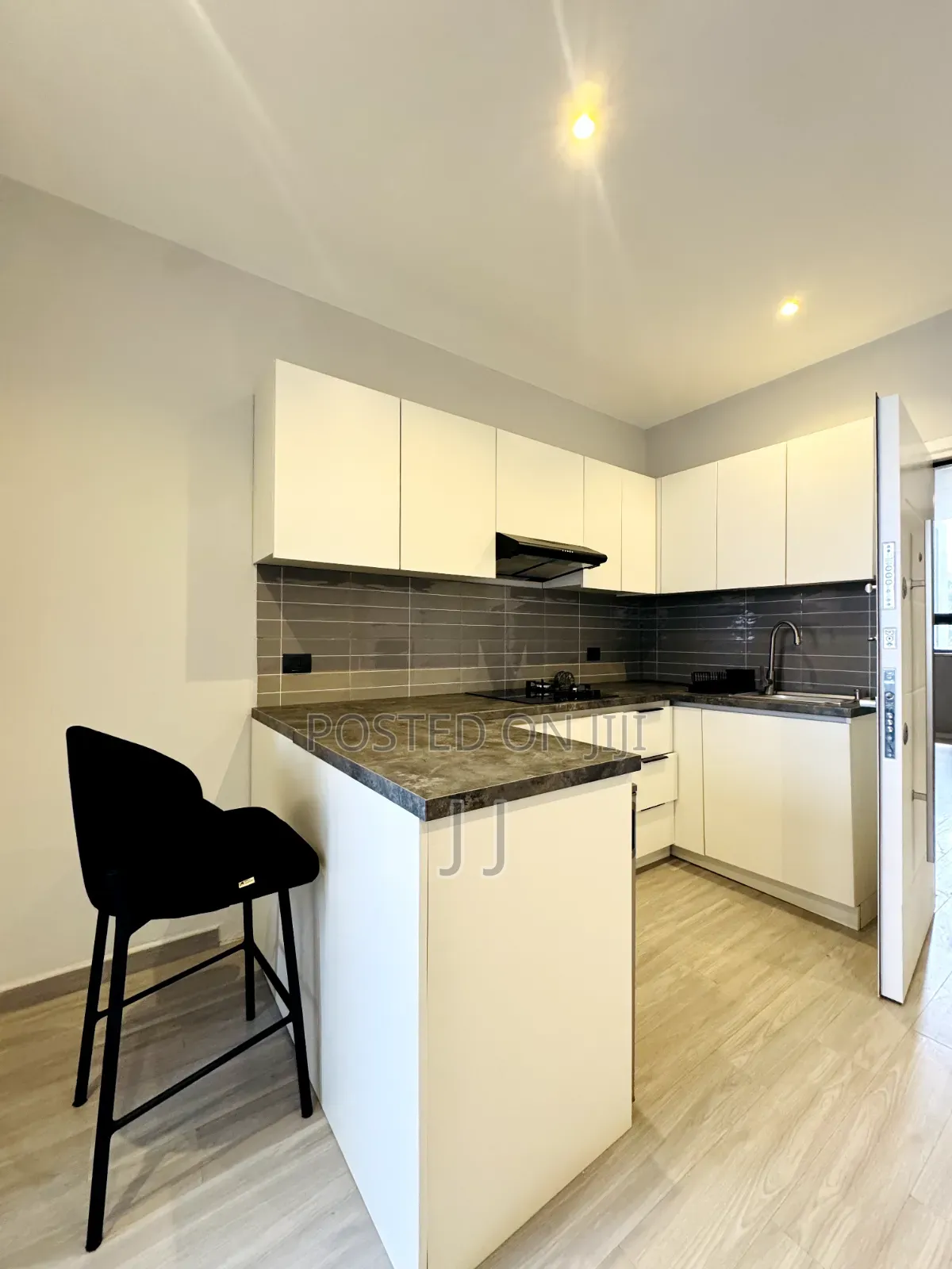 Furnished Studio Apartment in Arada for rent