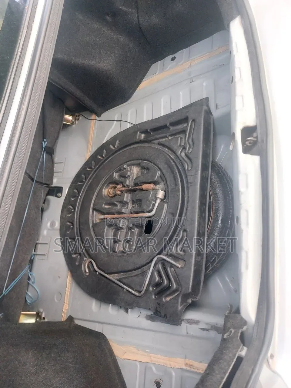 Toyota Platz 2001 Gold