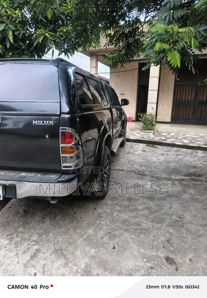 Toyota Hilux 2.5 D-4D 4X4 SRX 2009 Black