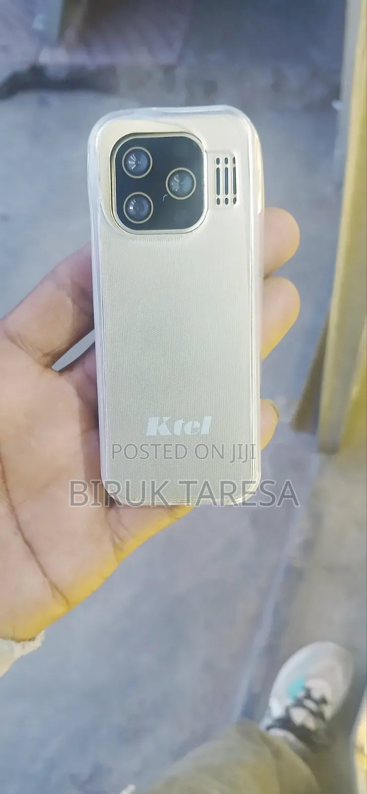 New Lark Cirrus 4 4 GB Gold