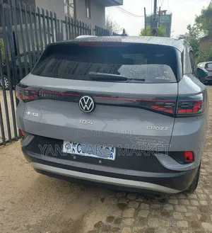 Volkswagen ID.4 2023 Gray