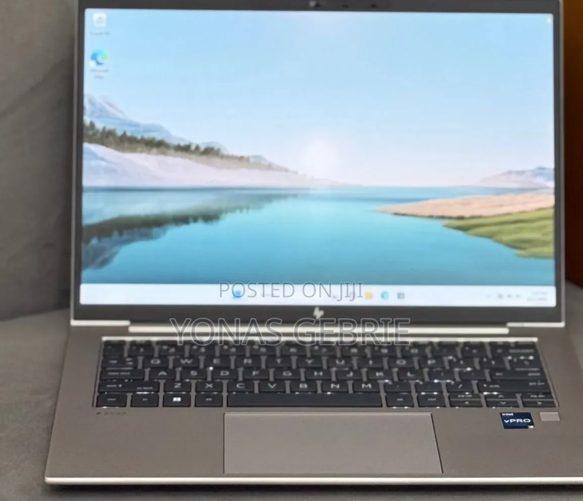 New Laptop HP ZBook Firefly 14 G10 16GB Intel Core i5 SSD 512GB