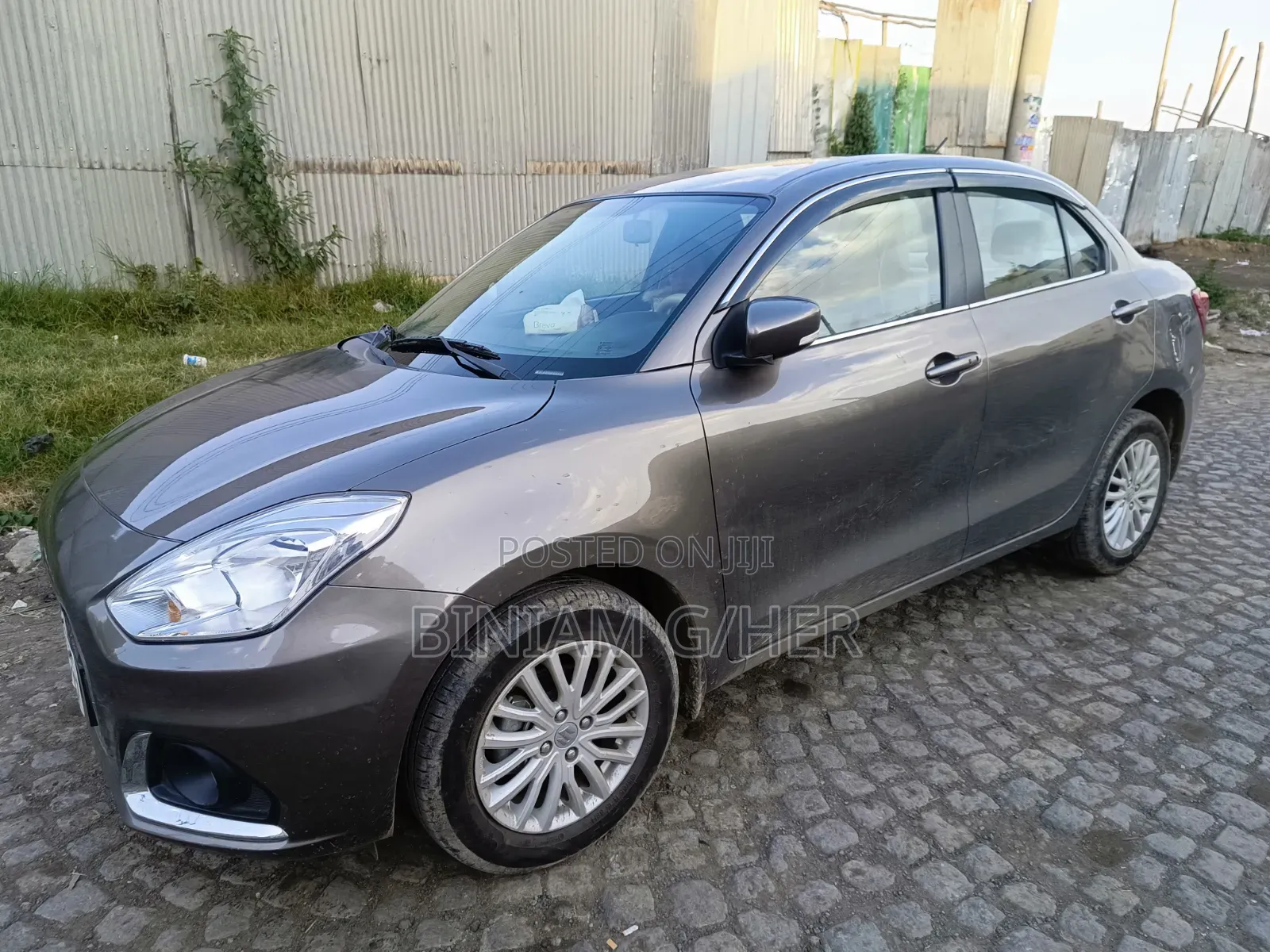 Suzuki Dzire 2023 Gray