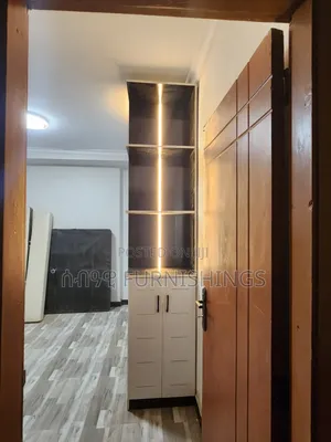 ቁም ሳጥን Closet
