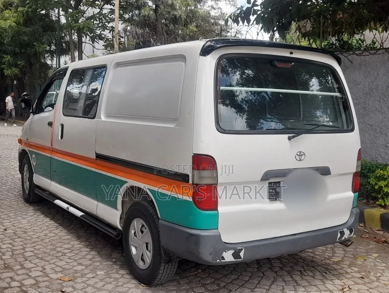 Toyota HiAce 2003