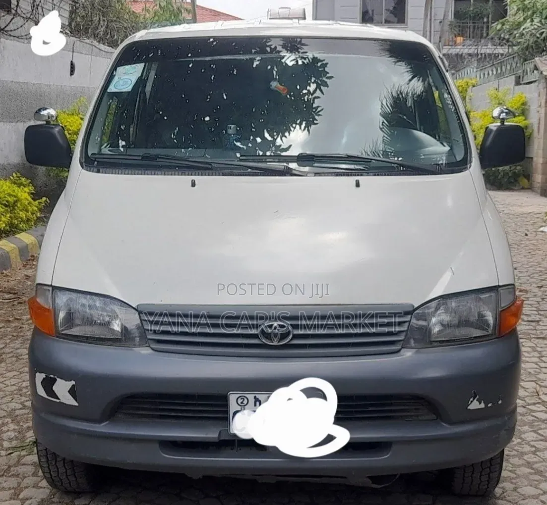 Toyota HiAce 2003