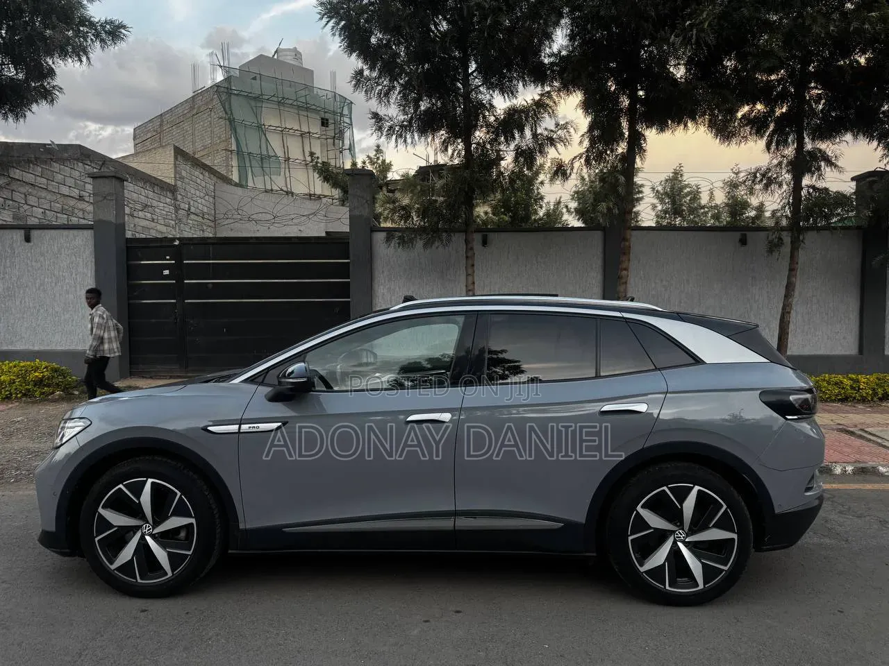 Volkswagen ID.4 2023 Gray