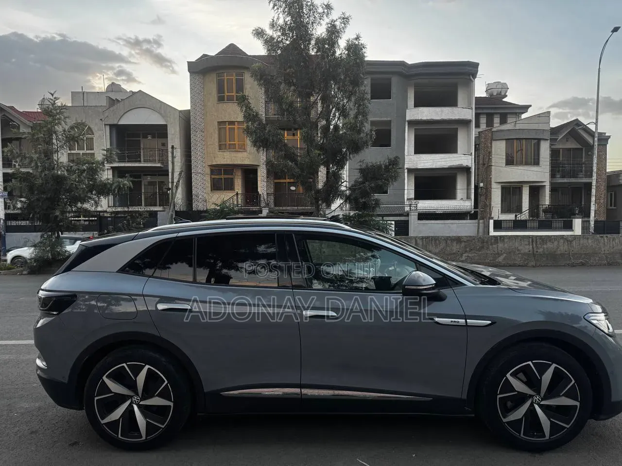 Volkswagen ID.4 2023 Gray