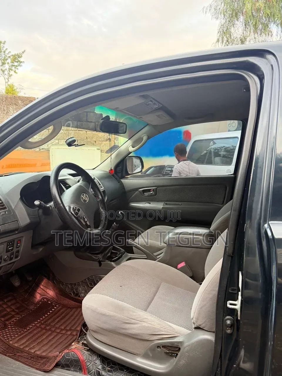 Toyota Hilux 2013 Black