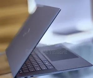 New Laptop Dell Precision 5540 8GB Intel Core i9 SSD 512GB