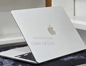 New Laptop Apple MacBook Air 2022 M2 16GB Apple M2 SSD 512GB