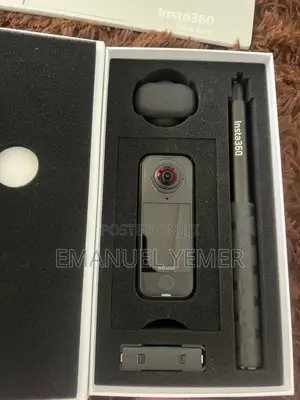 Insta360 4