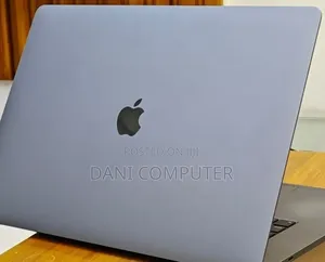 New Laptop Apple MacBook Pro 2018 16GB Intel Core i7 SSD 512GB