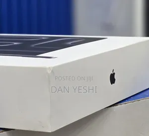 New Laptop Apple MacBook Pro 2025 M5 24GB Apple M5 SSD 1T