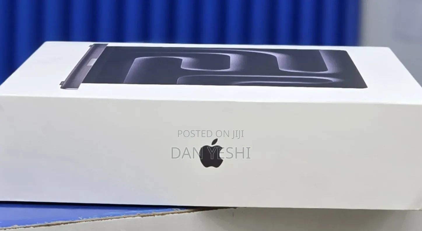 New Laptop Apple MacBook Pro 2025 M5 24GB Apple M5 SSD 1T