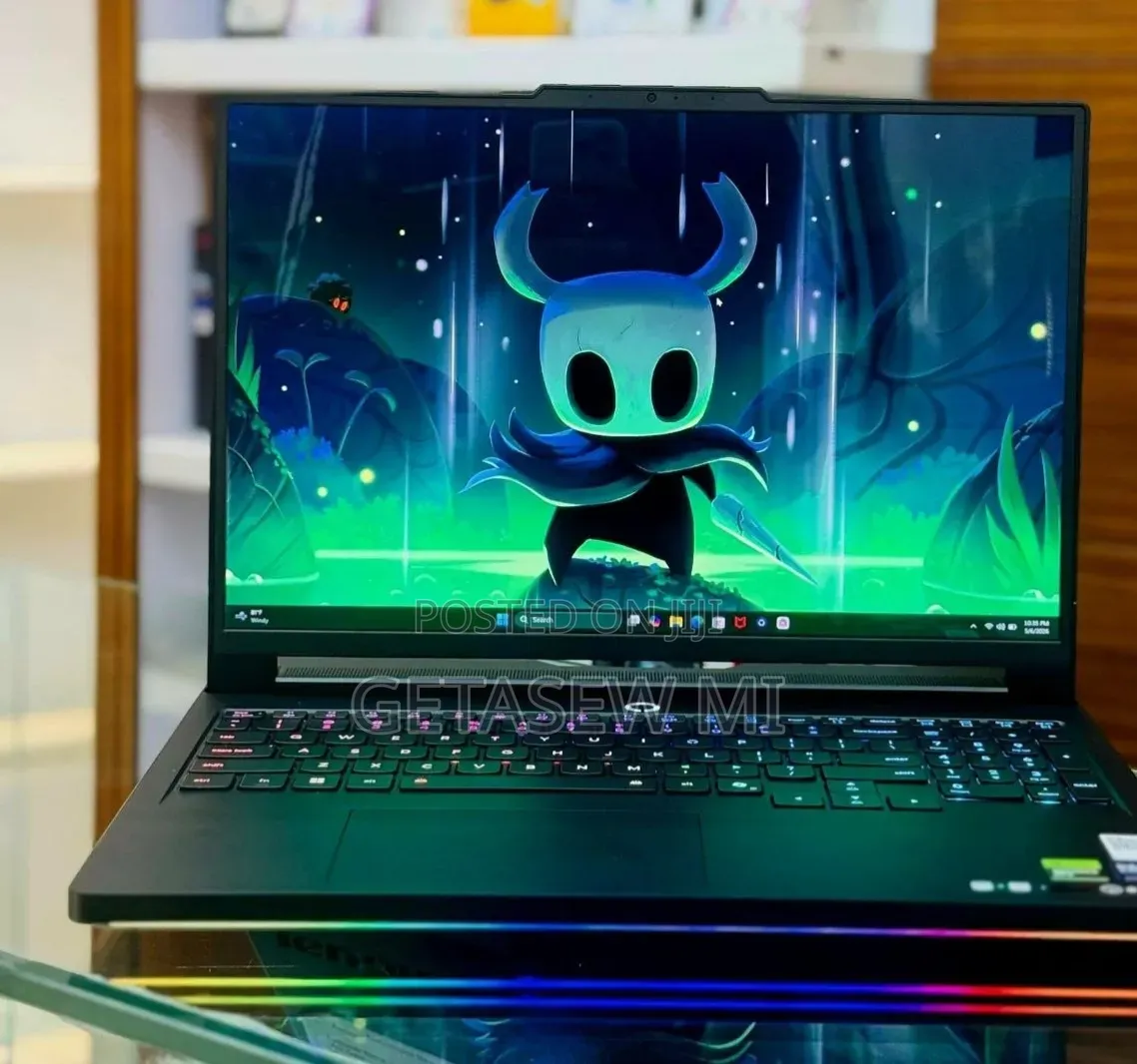 New Laptop Lenovo Legion 9 64GB Intel Core Ultra 9 SSD 2T