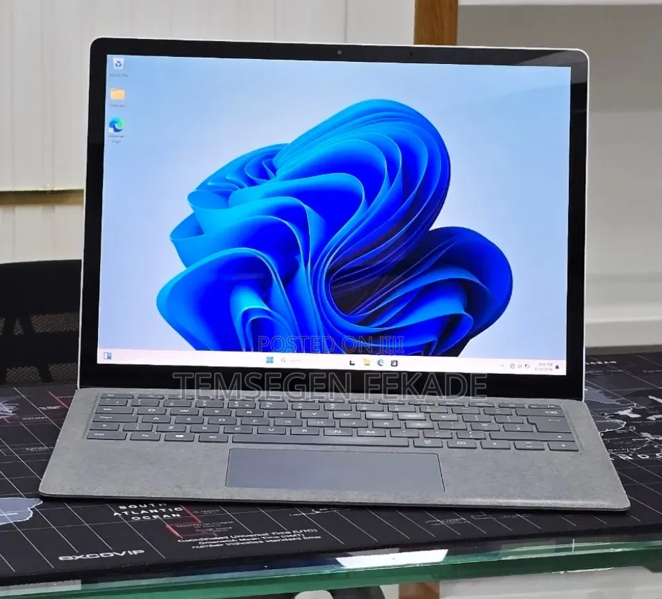 New Laptop Microsoft Surface Laptop 3 16GB Intel Core i7 SSD 512GB
